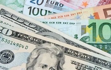 Белорусы «проедают» валютные сбережения